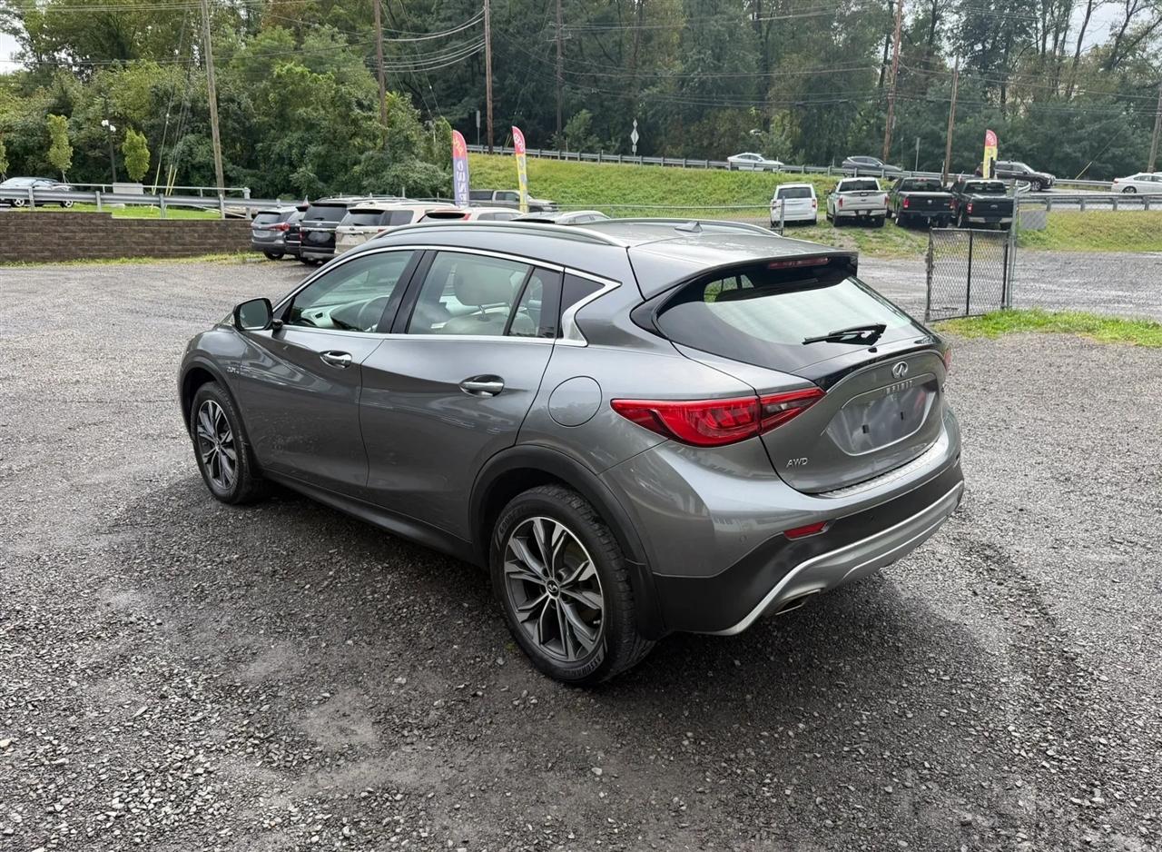Infiniti QX30 LUXE AWD 2019