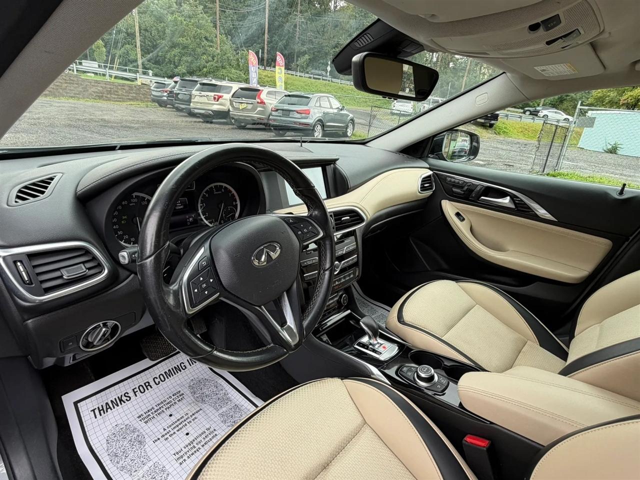 Infiniti QX30 LUXE AWD 2019
