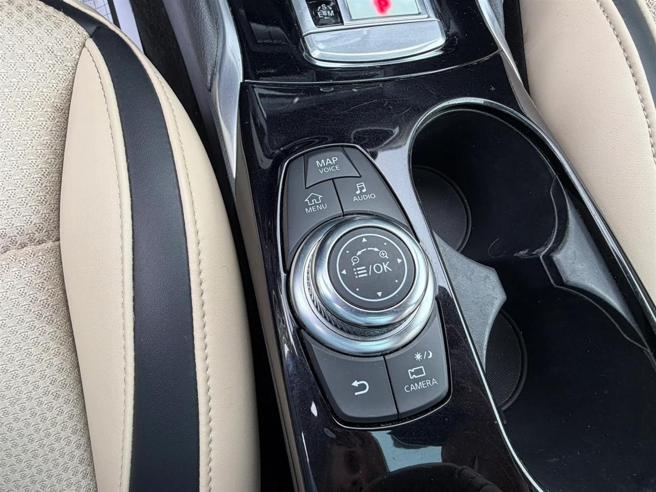 Infiniti QX30 LUXE AWD 2019
