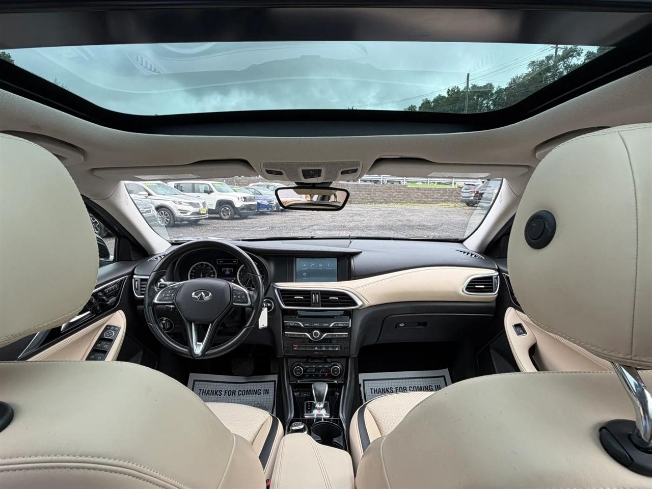 Infiniti QX30 LUXE AWD 2019
