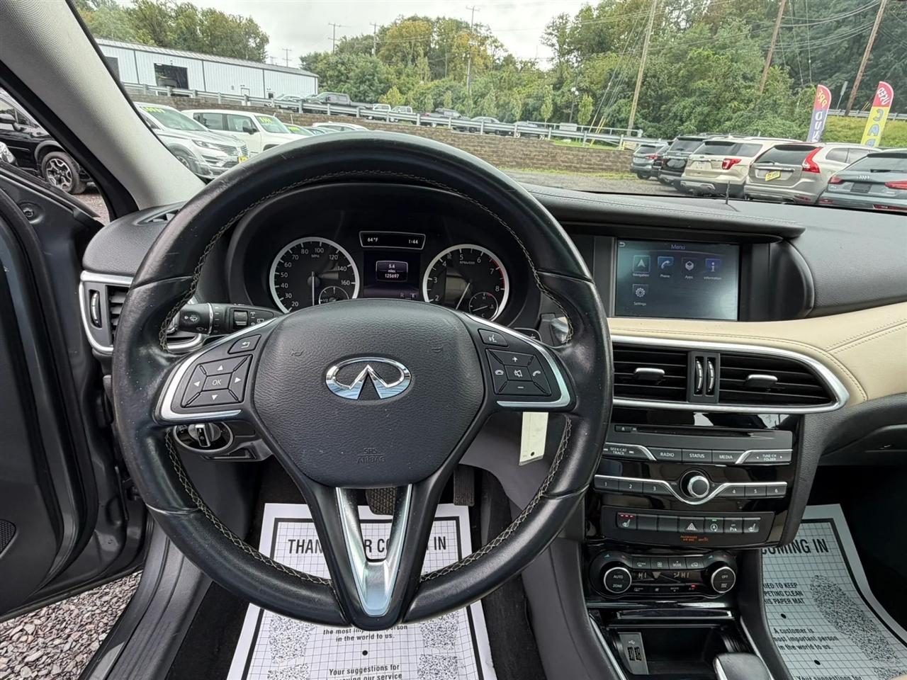 Infiniti QX30 LUXE AWD 2019