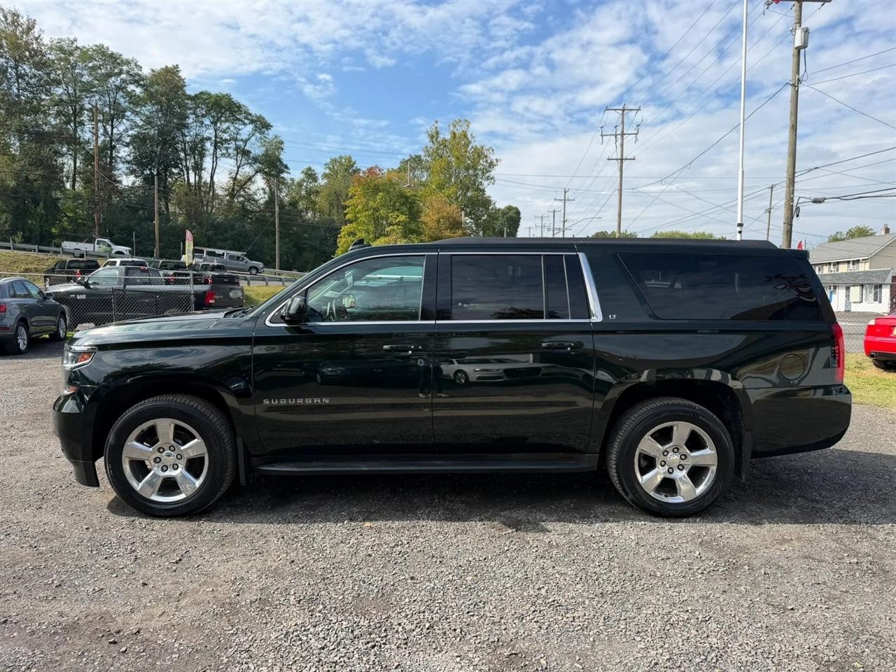 Chevrolet Suburban LT 4WD 2016