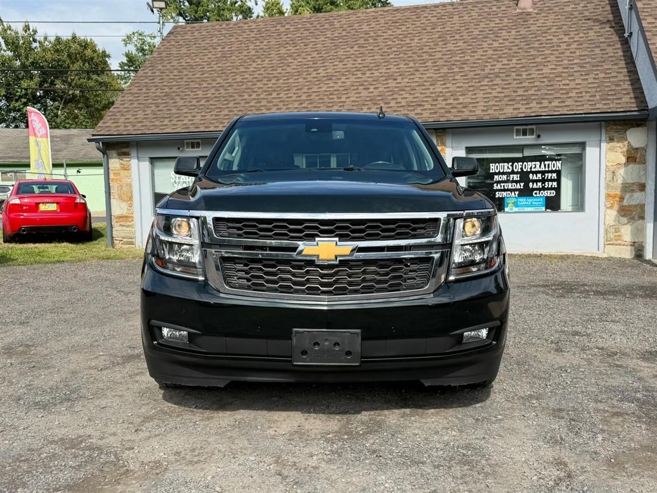 Chevrolet Suburban LT 4WD 2016