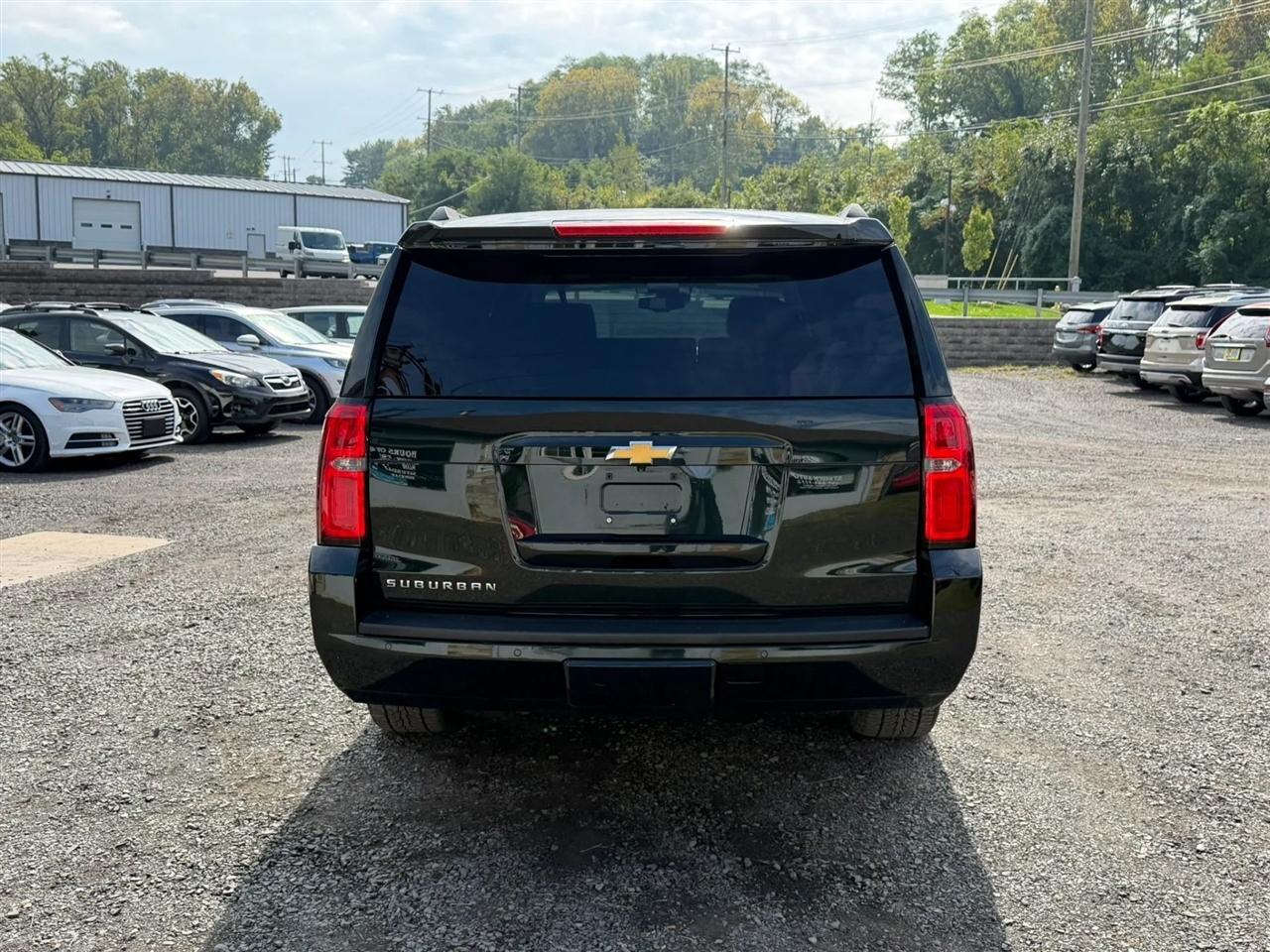 Chevrolet Suburban LT 4WD 2016