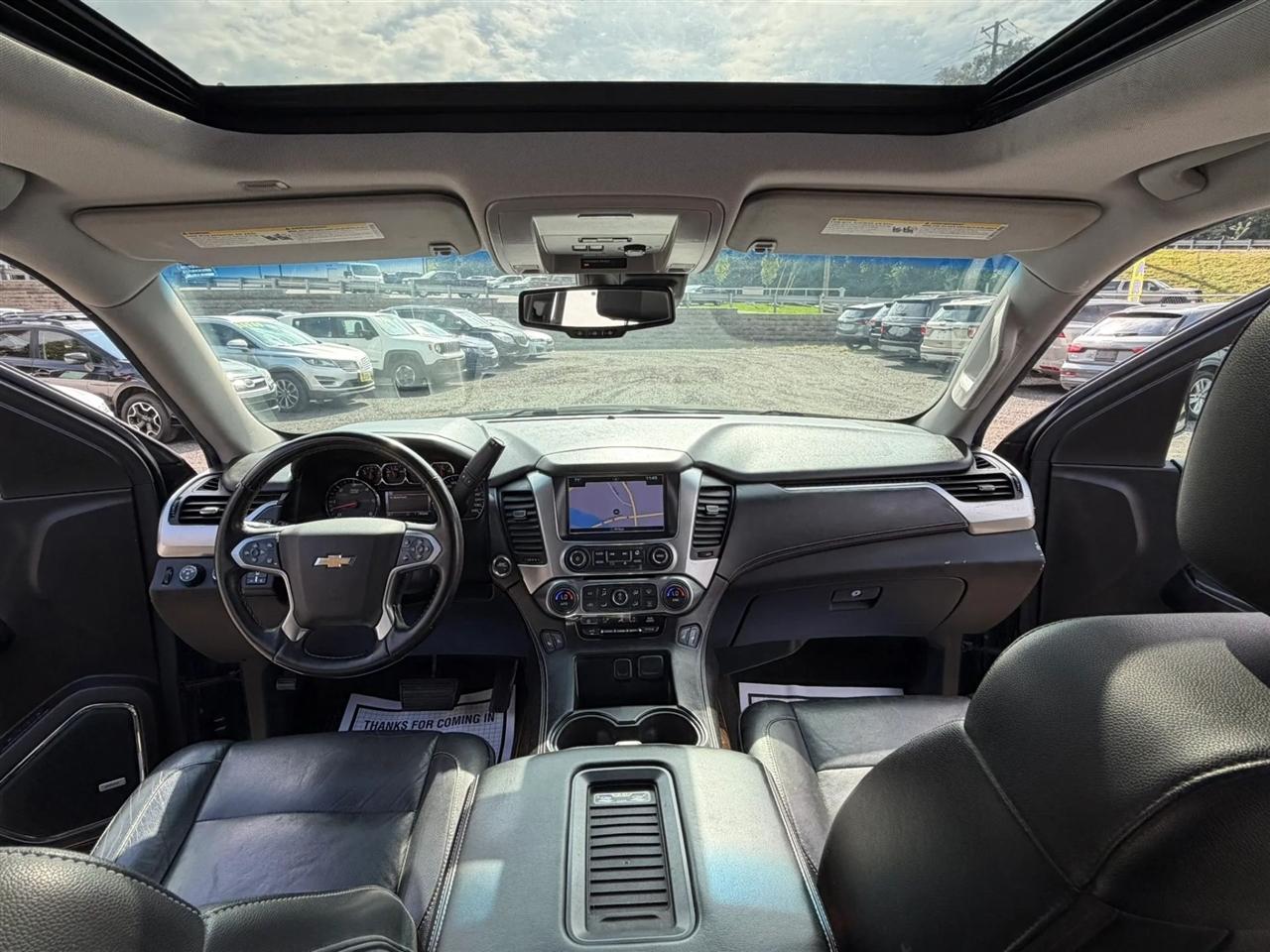 Chevrolet Suburban LT 4WD 2016