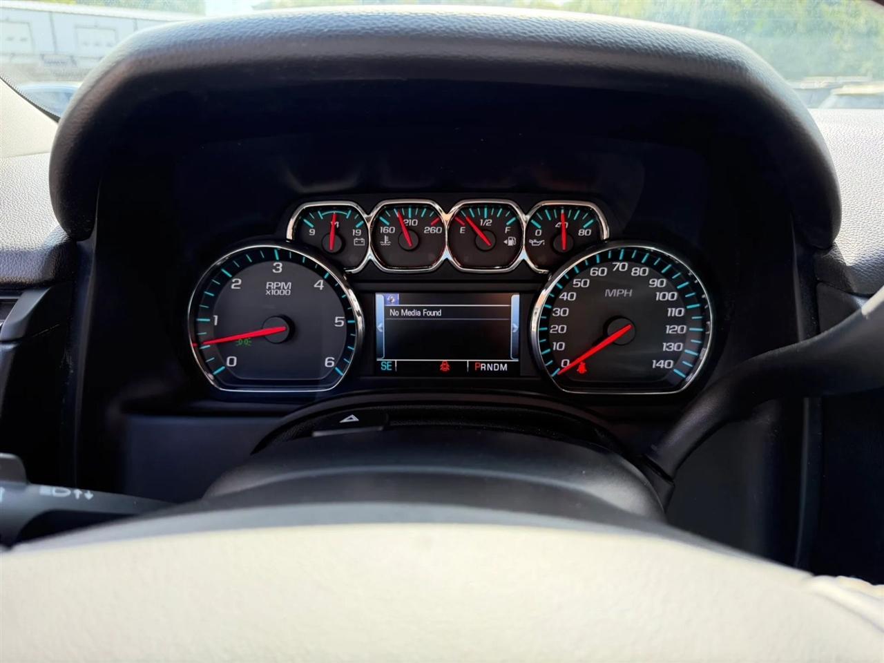 Chevrolet Suburban LT 4WD 2016