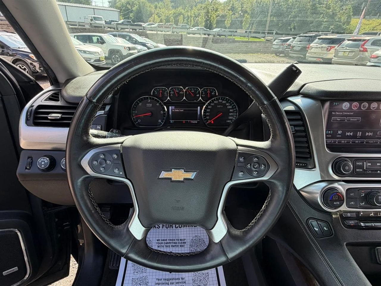 Chevrolet Suburban LT 4WD 2016