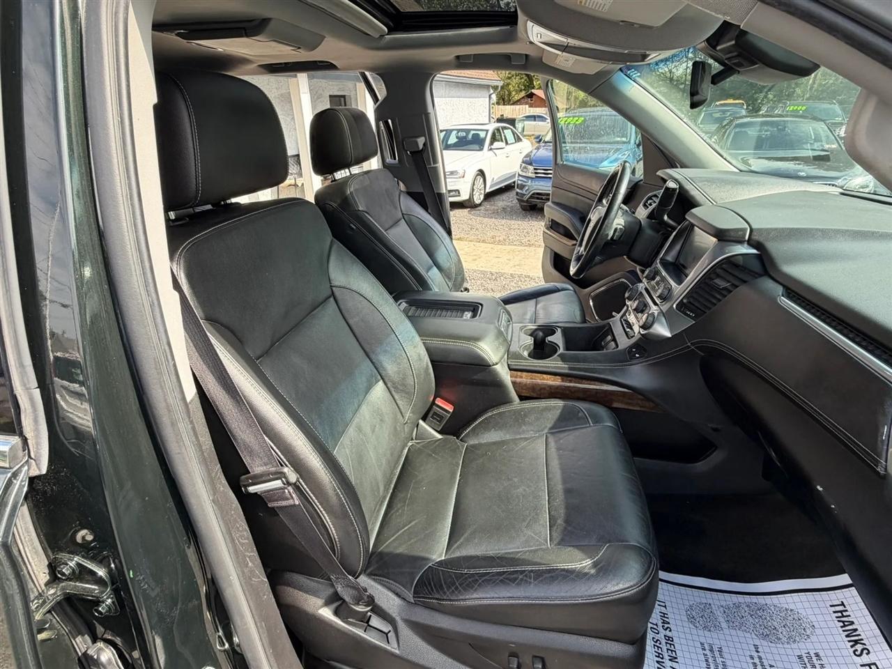 Chevrolet Suburban LT 4WD 2016