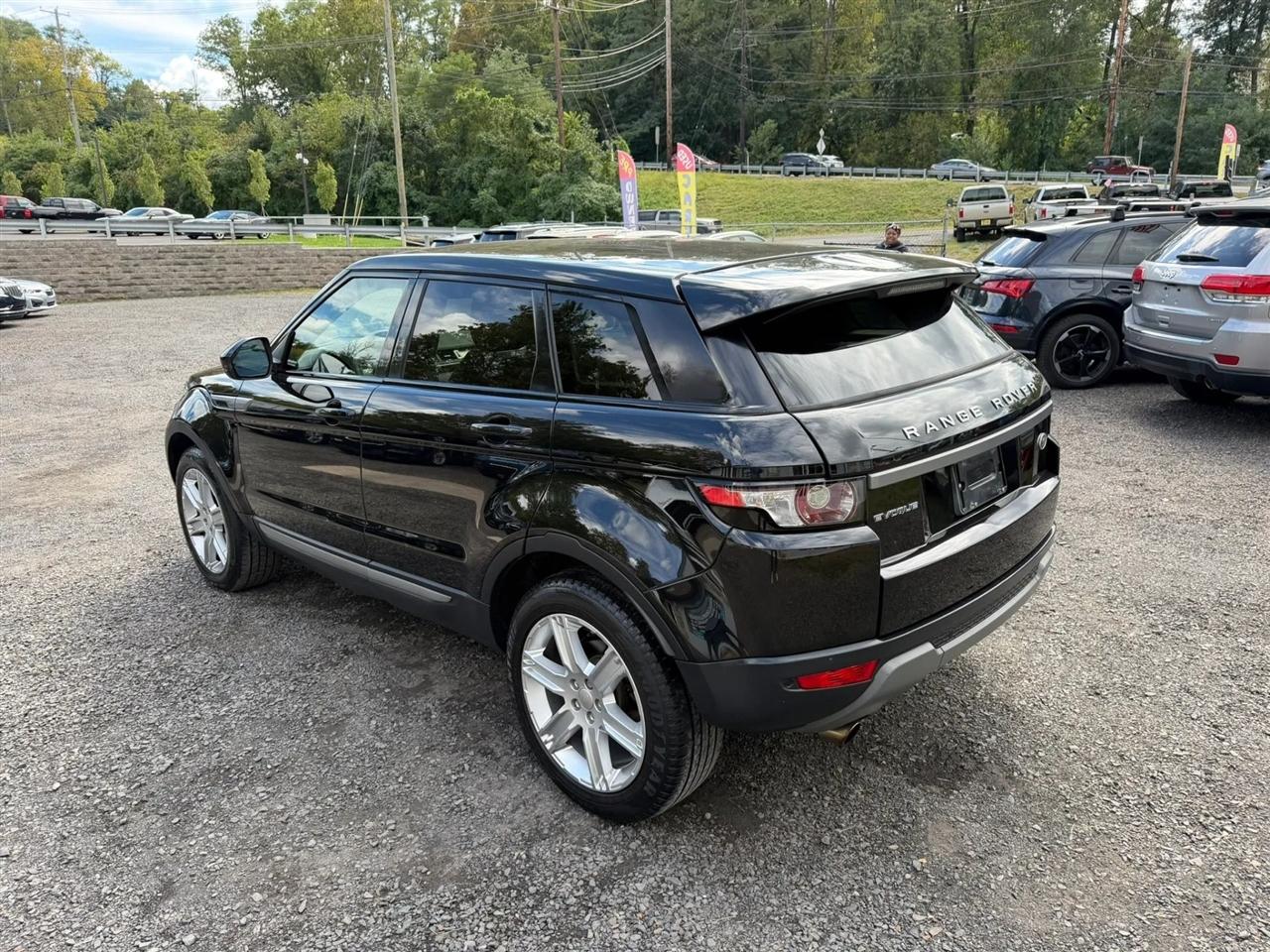 Land Rover Range Rover Evoque Pure Plus 5-Door 2015