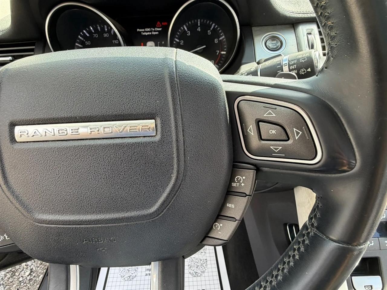 Land Rover Range Rover Evoque Pure Plus 5-Door 2015