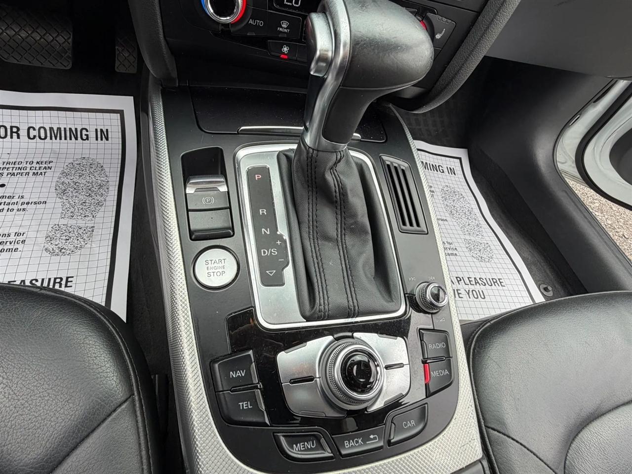 Audi A4 2.0T Sedan quattro Tiptronic 2015