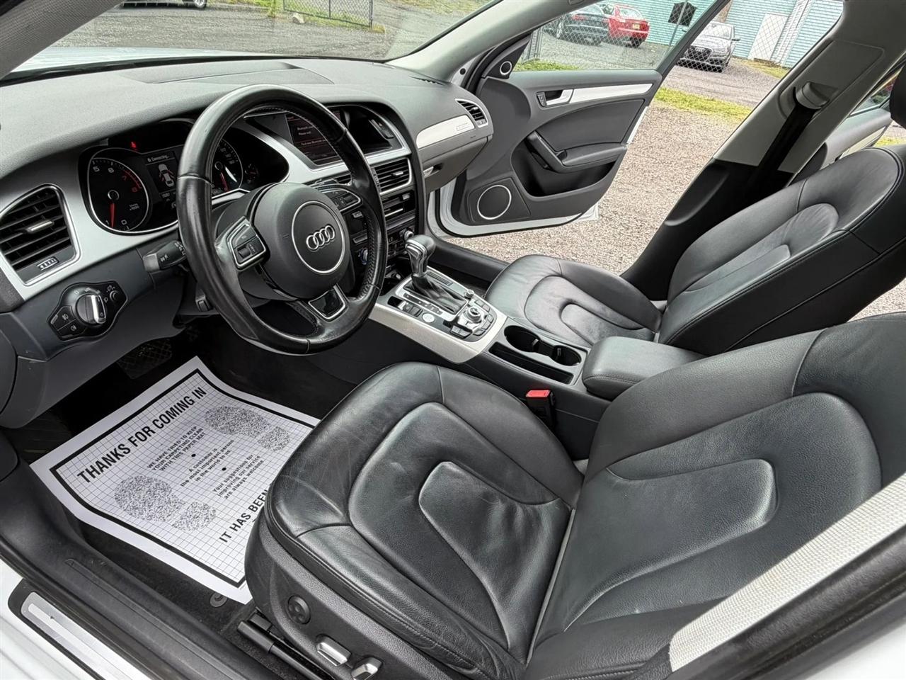 Audi A4 2.0T Sedan quattro Tiptronic 2015