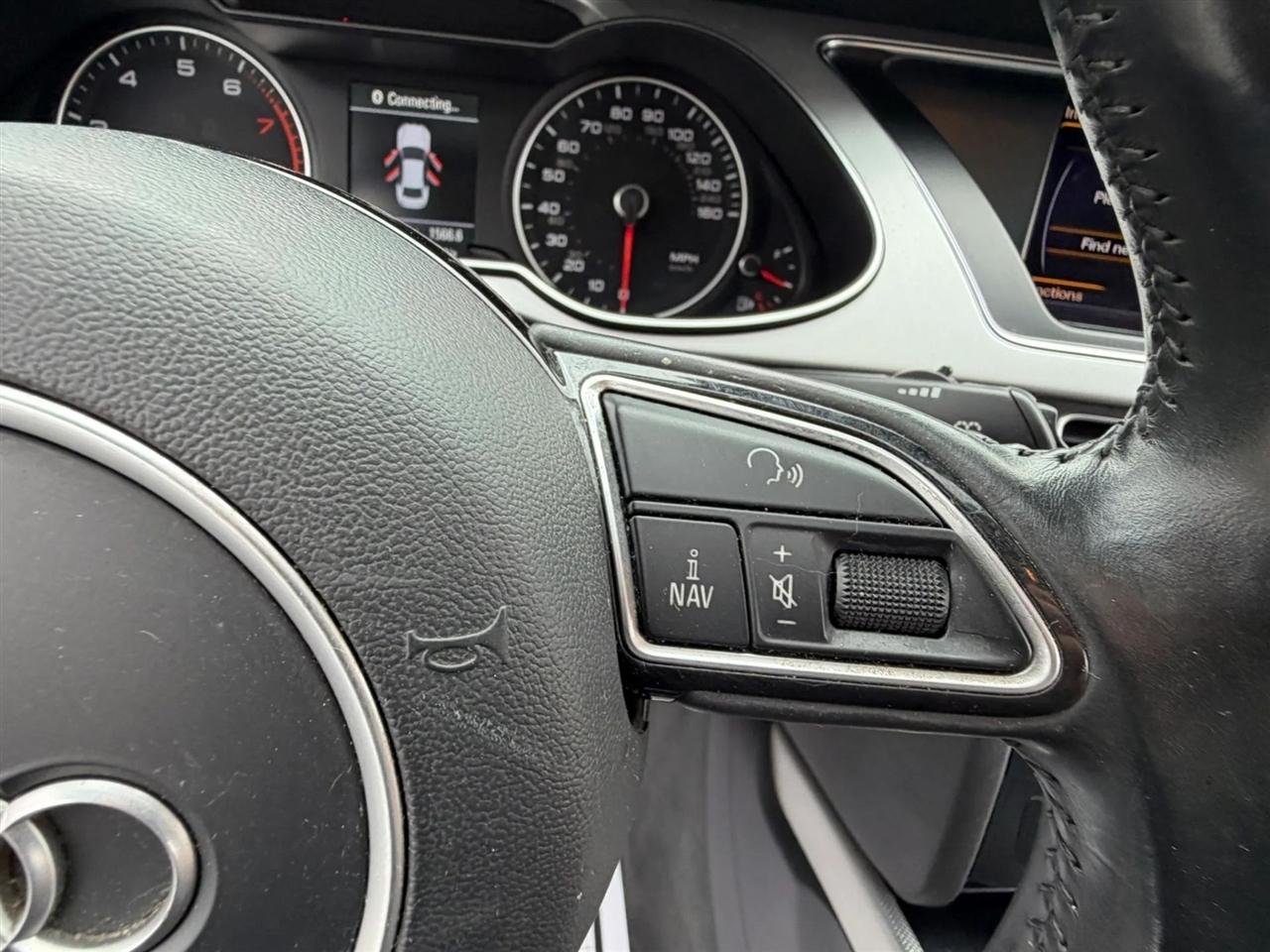 Audi A4 2.0T Sedan quattro Tiptronic 2015