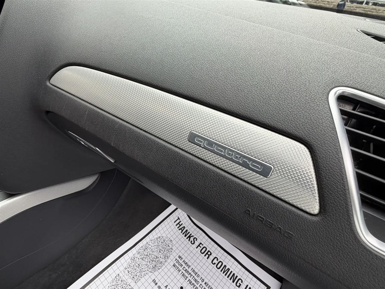 Audi A4 2.0T Sedan quattro Tiptronic 2015