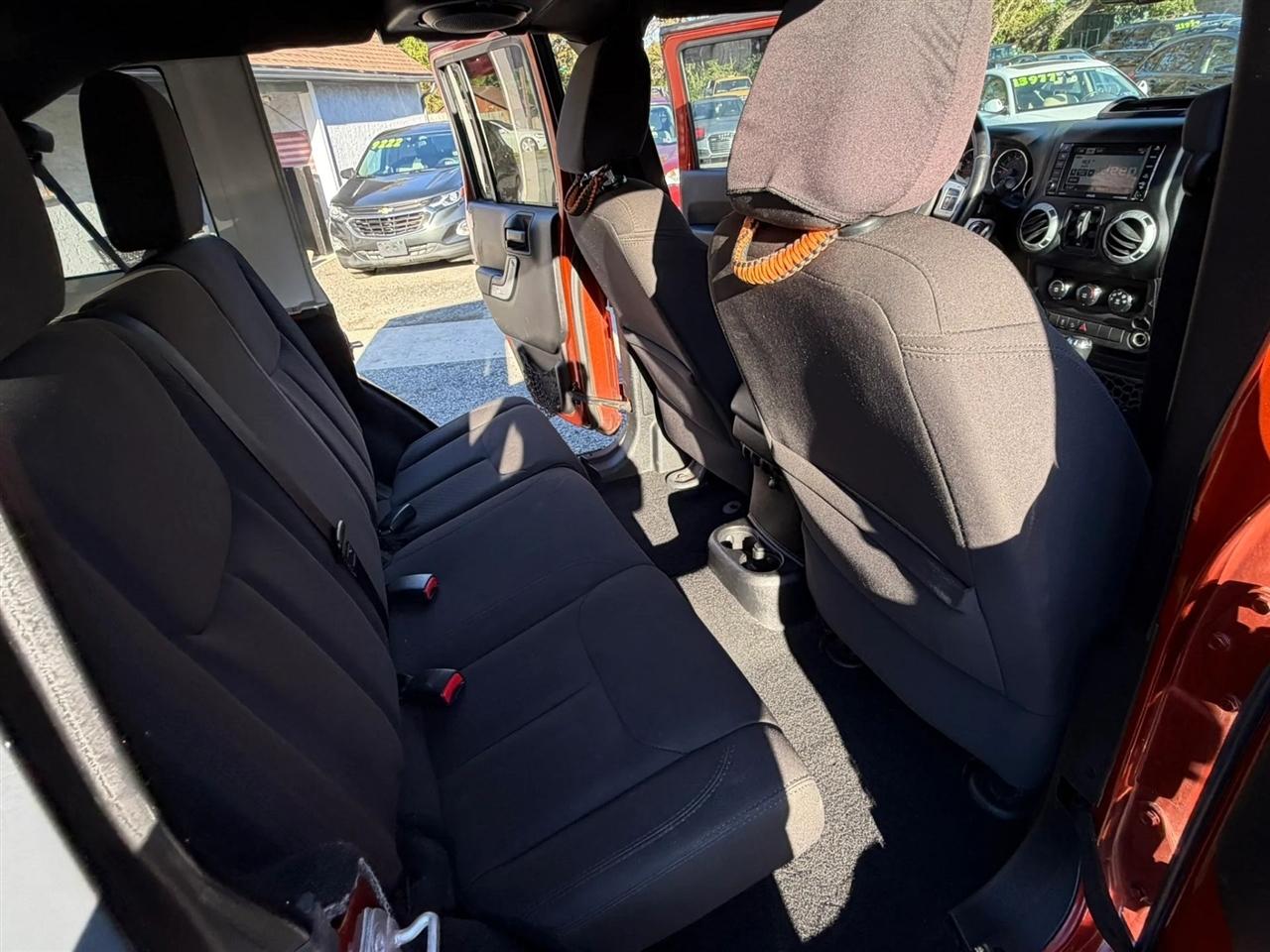 Jeep Wrangler Unlimited Sport 4WD 2014