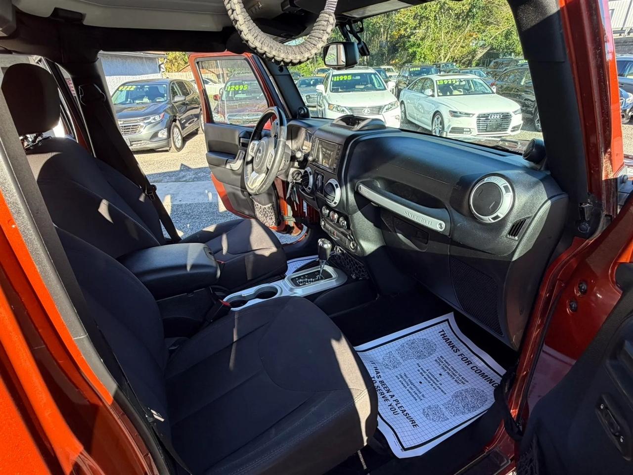Jeep Wrangler Unlimited Sport 4WD 2014