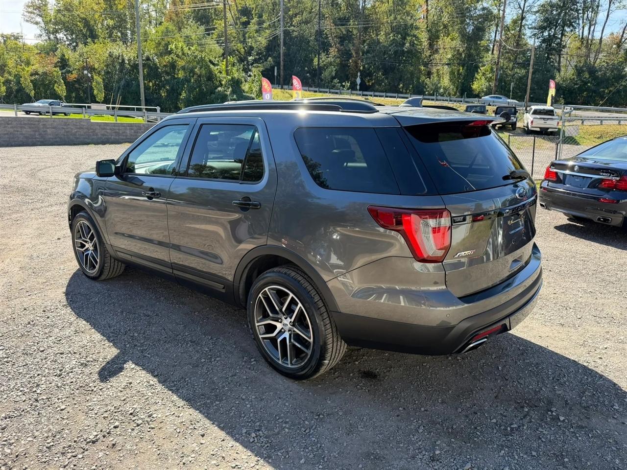 Ford Explorer Sport 4WD 2016