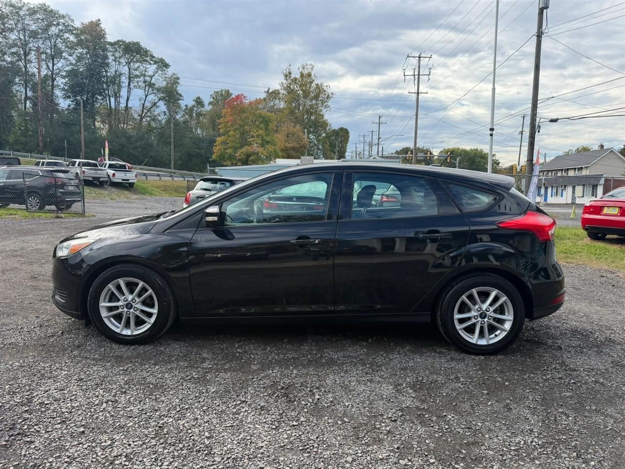 Ford Focus SE Hatch 2015