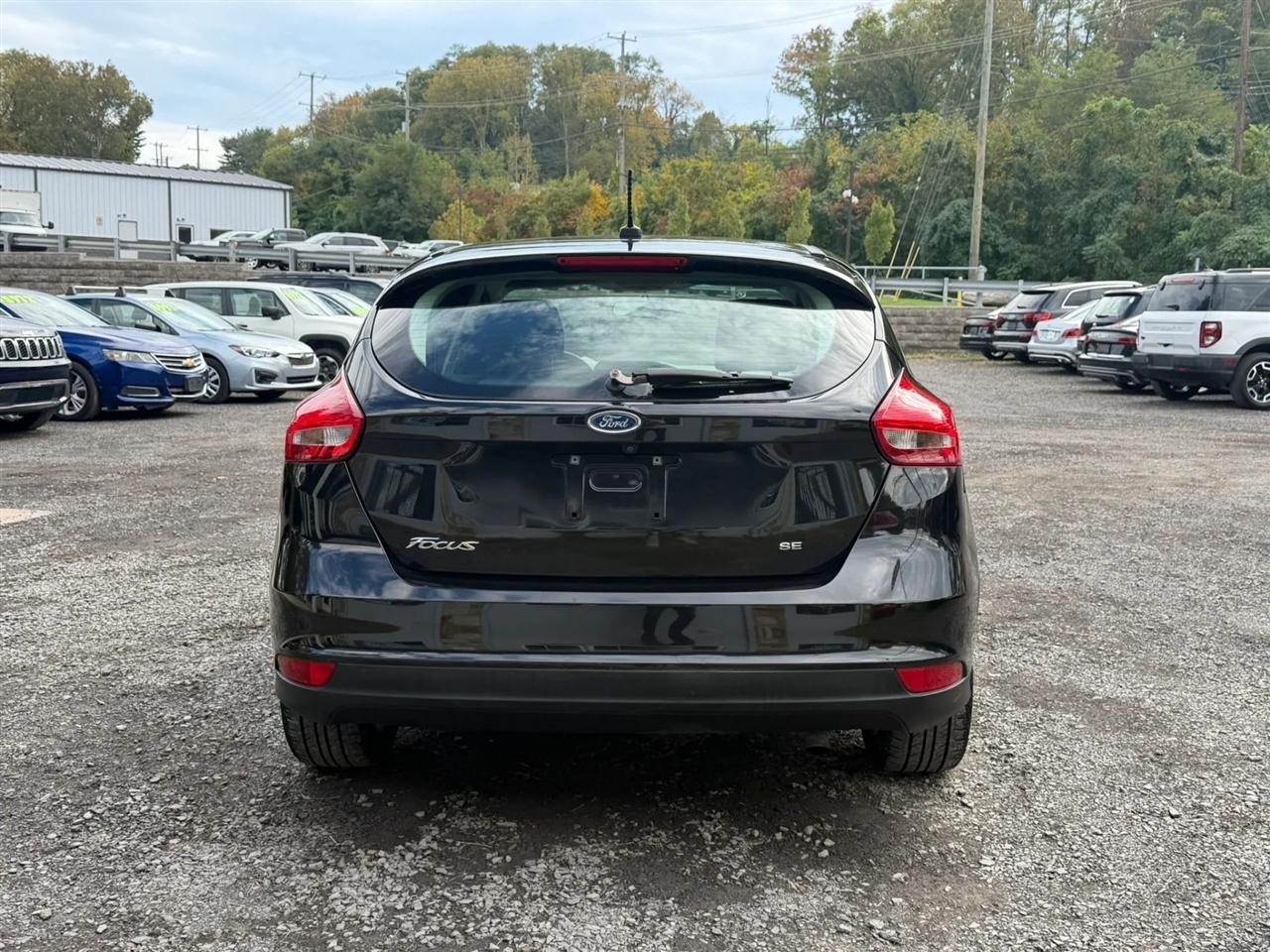 Ford Focus SE Hatch 2015