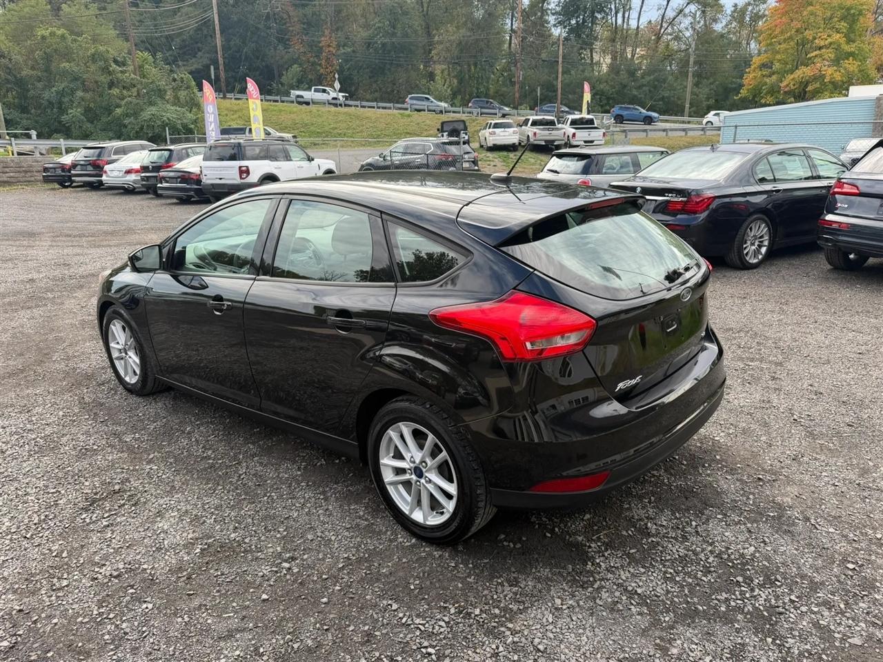 Ford Focus SE Hatch 2015