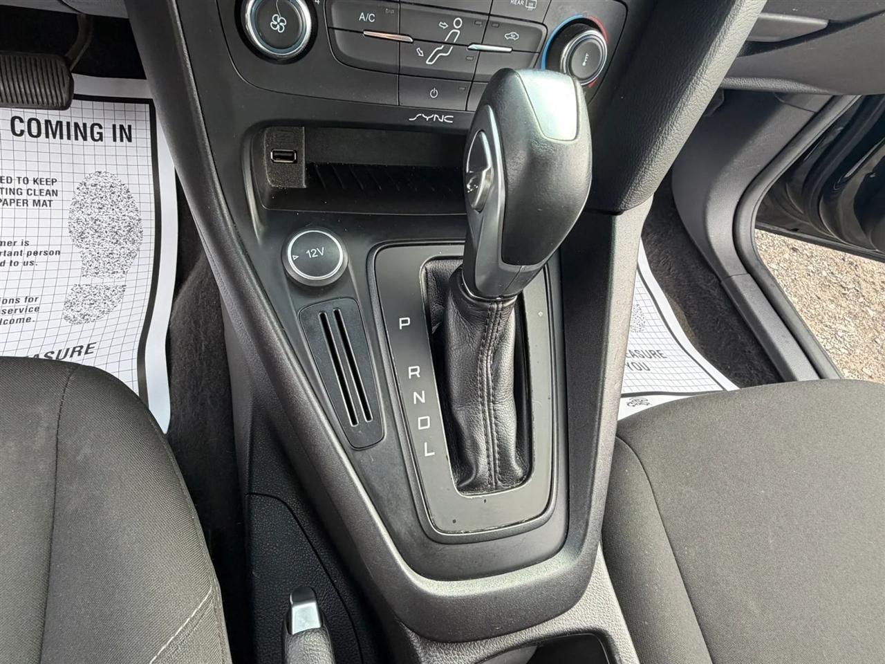 Ford Focus SE Hatch 2015