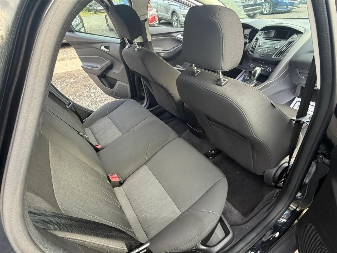 Ford Focus SE Hatch 2015