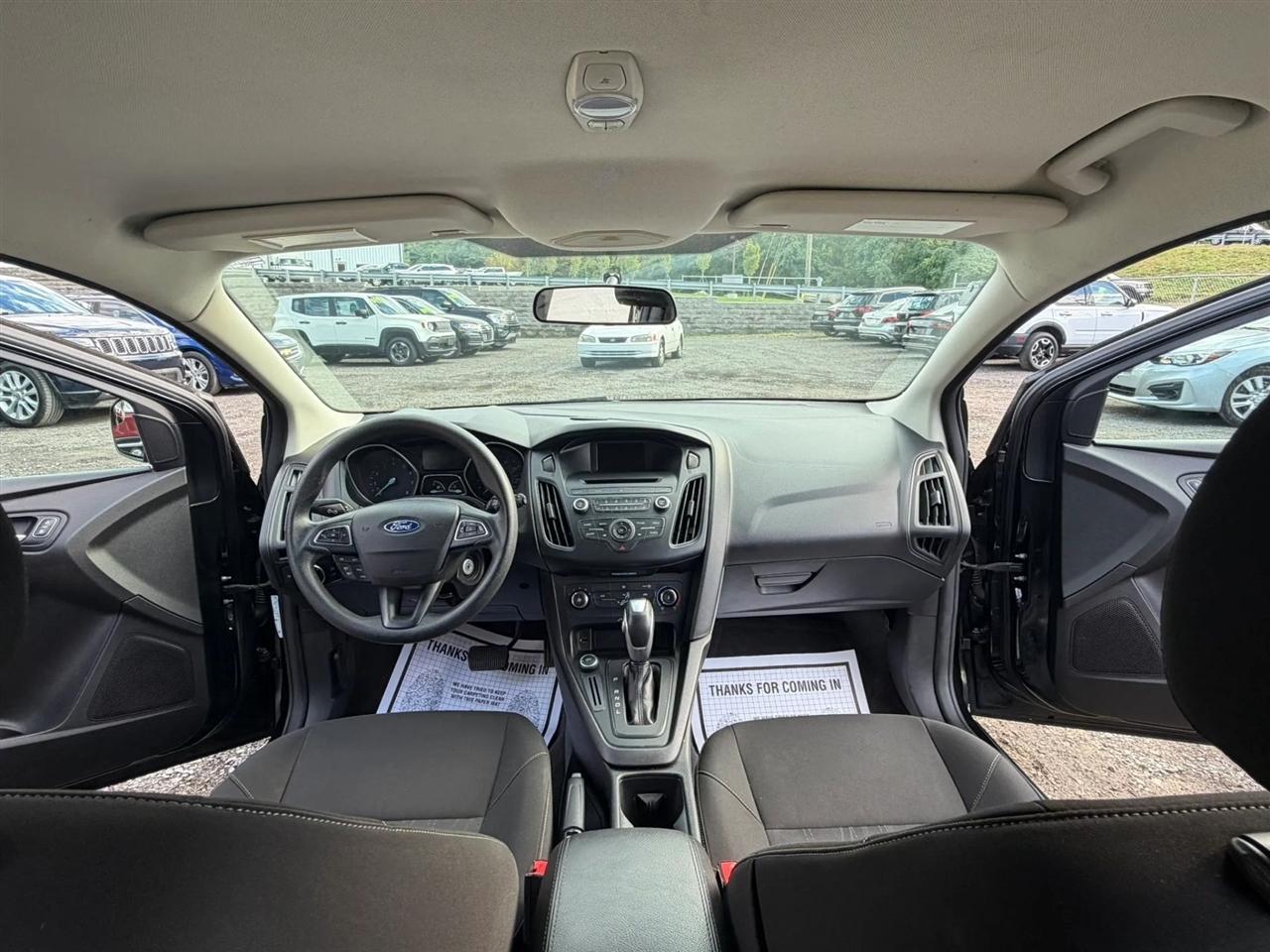 Ford Focus SE Hatch 2015