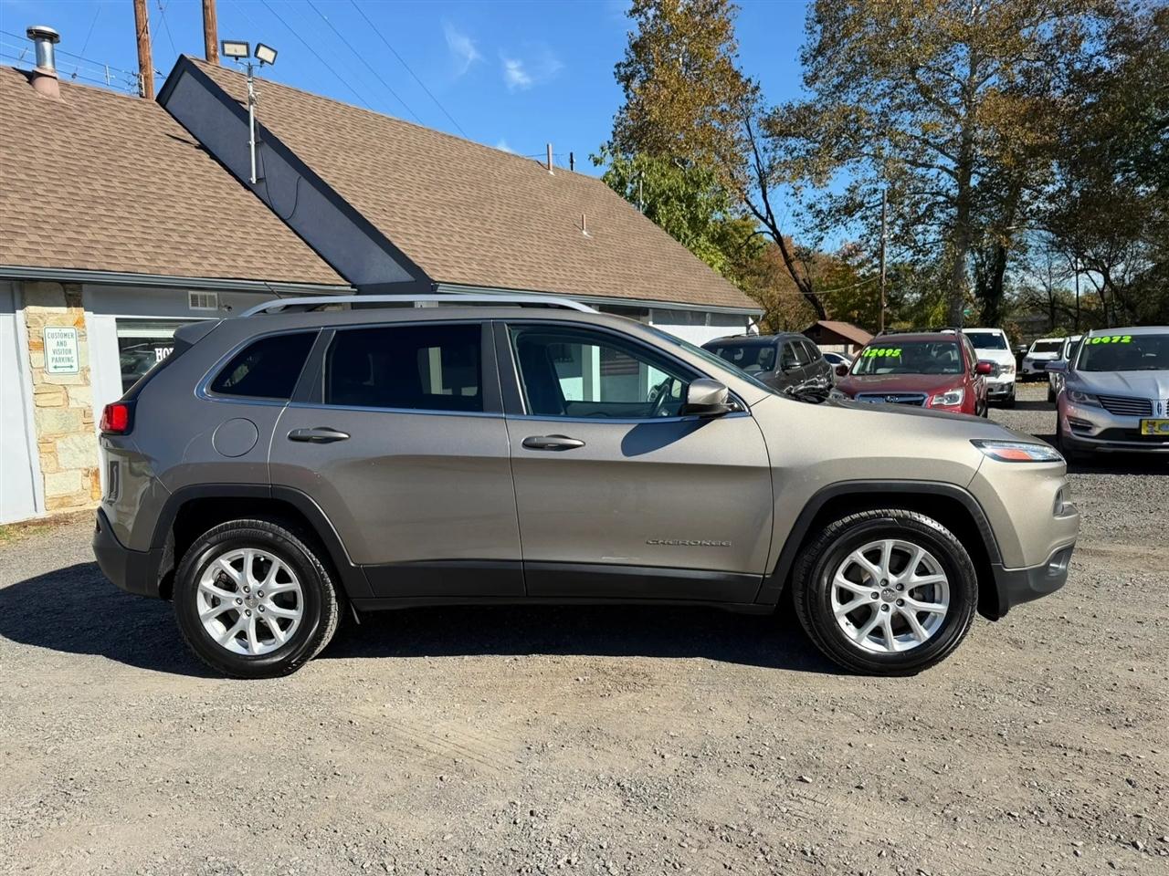Jeep Cherokee Latitude 4WD 2017