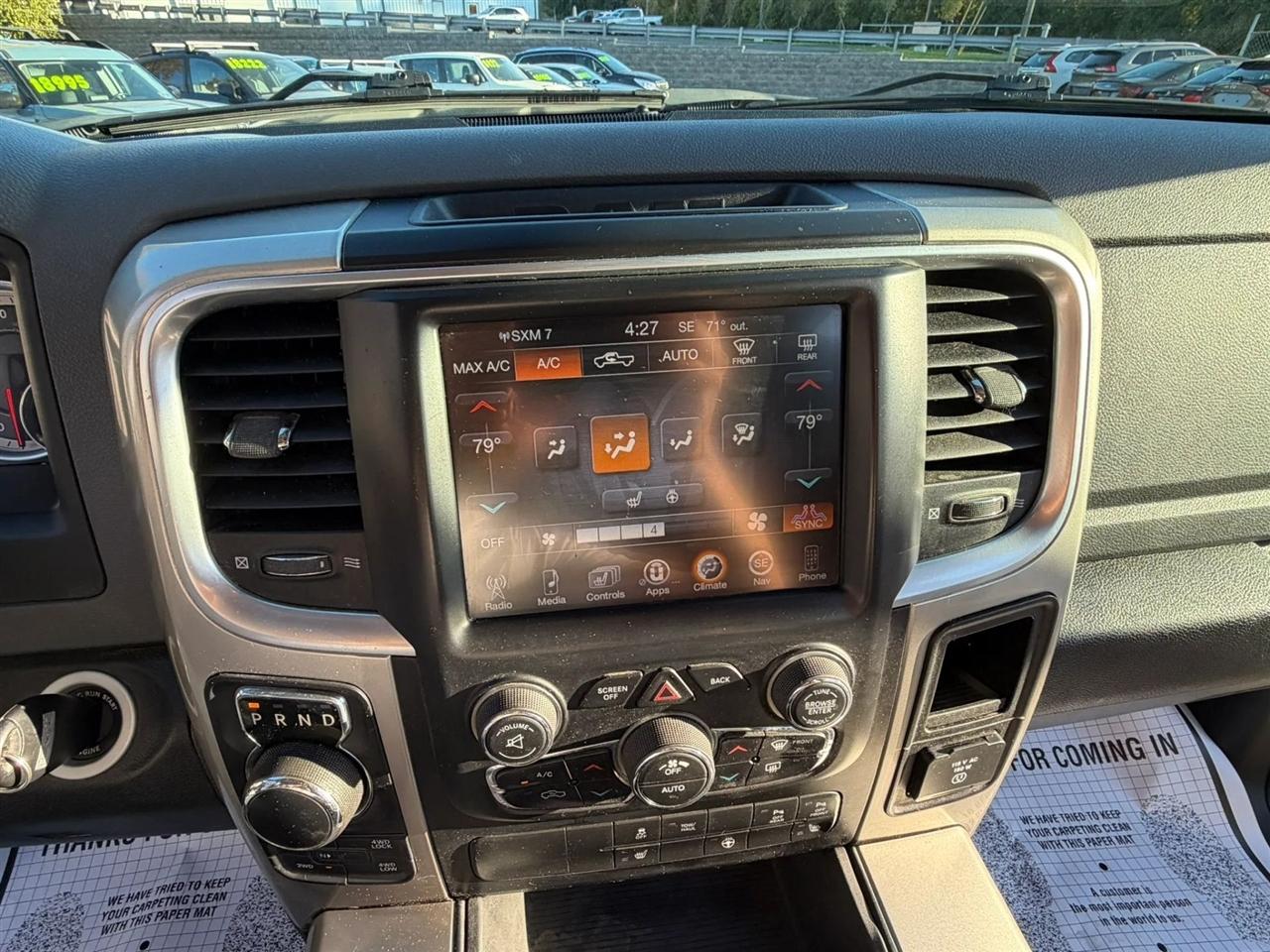 RAM 1500 SLT Crew Cab SWB 4WD 2016