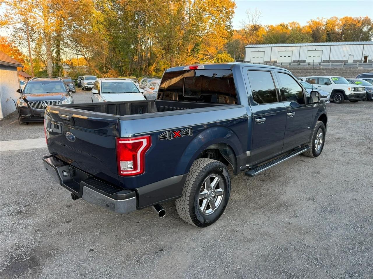 Ford F-150 XLT SuperCrew 5.5-ft. Bed 4WD 2017