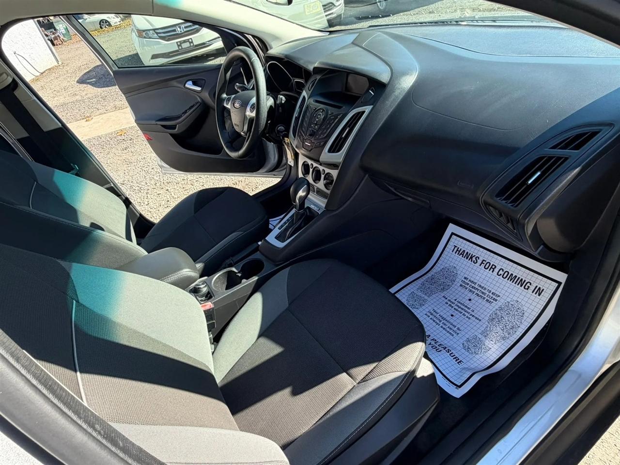 Ford Focus SE Hatch 2013