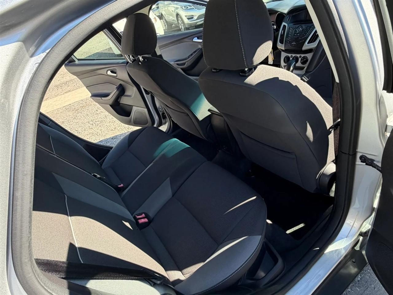 Ford Focus SE Hatch 2013