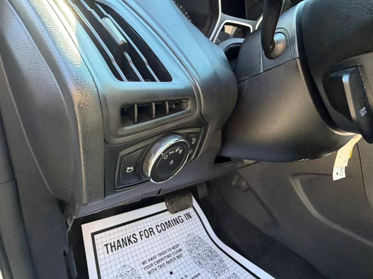 Ford Focus SE Hatch 2013