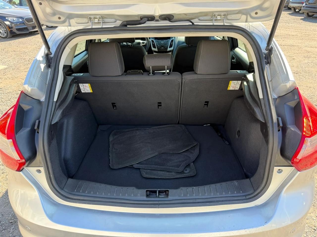 Ford Focus SE Hatch 2013