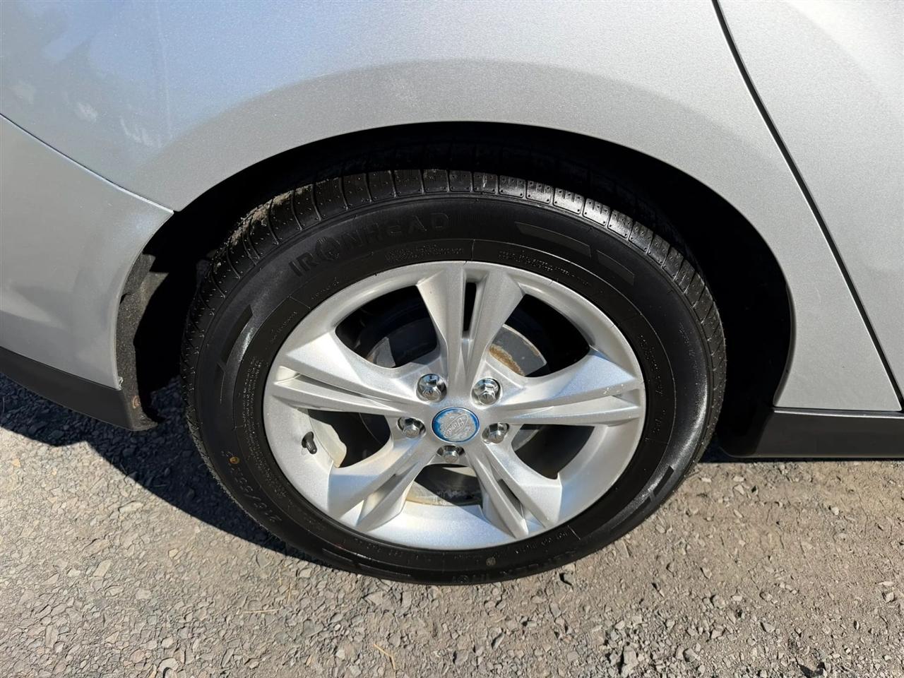Ford Focus SE Hatch 2013