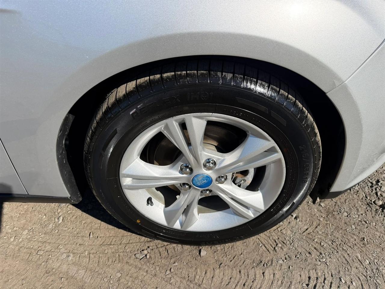 Ford Focus SE Hatch 2013