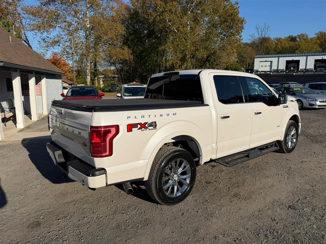 Ford F-150 Platinum SuperCrew 5.5-ft. Bed 4WD 2016