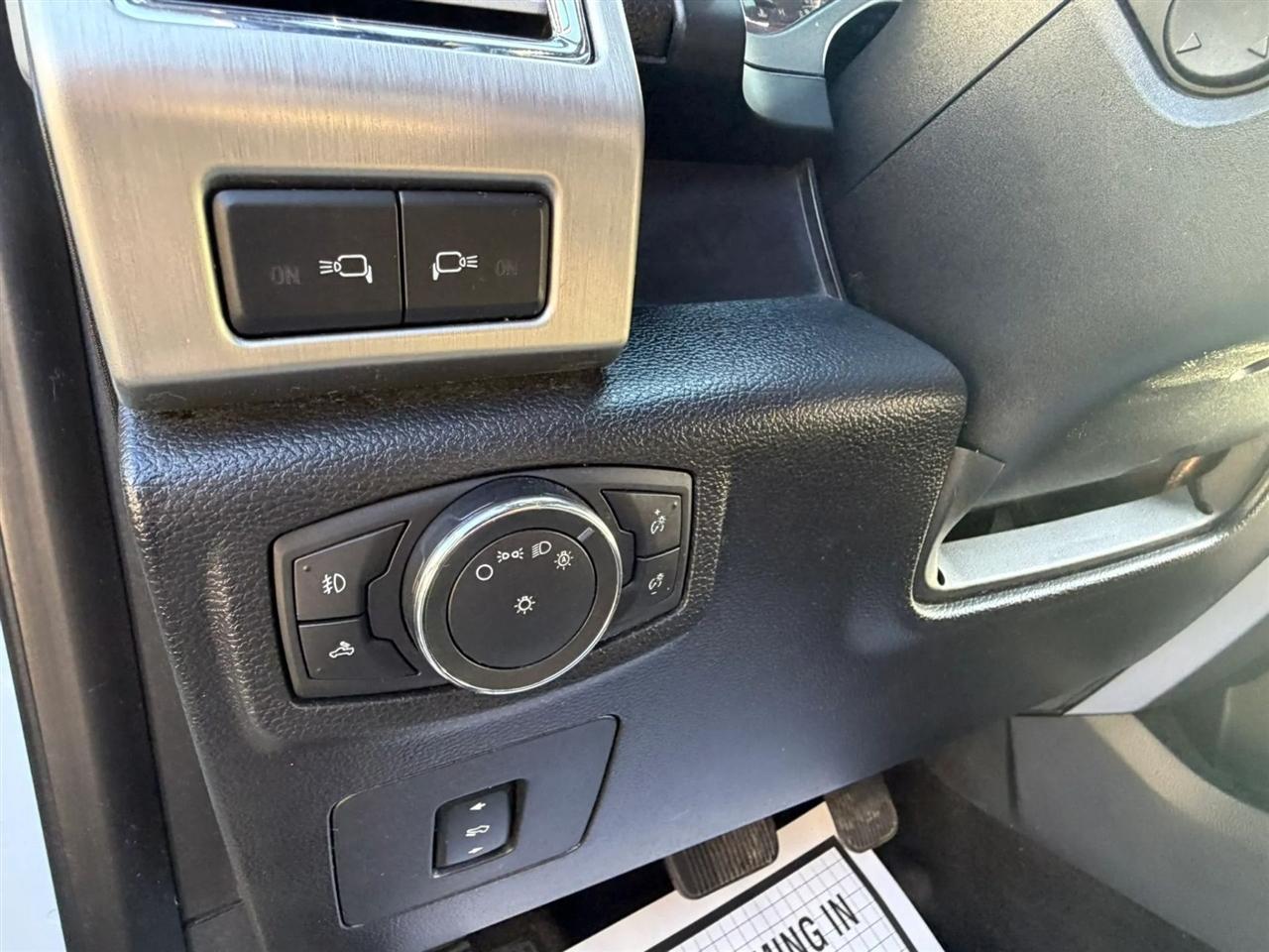 Ford F-150 Platinum SuperCrew 5.5-ft. Bed 4WD 2016