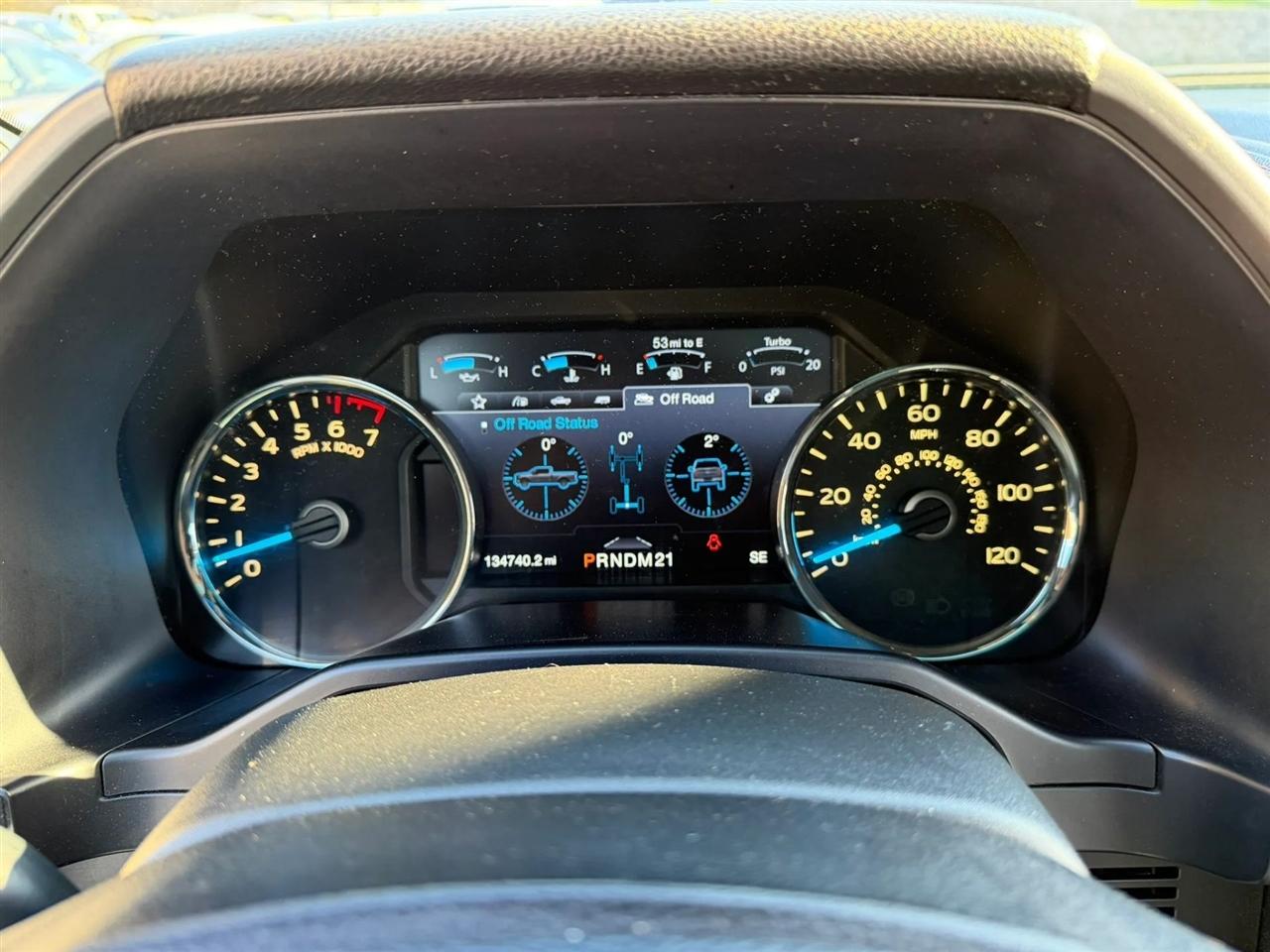 Ford F-150 Platinum SuperCrew 5.5-ft. Bed 4WD 2016
