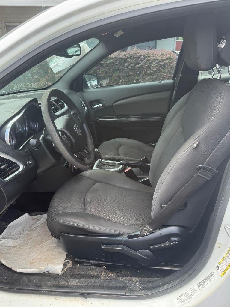 Dodge Avenger SE 2013