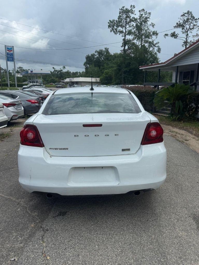 Dodge Avenger SE 2013
