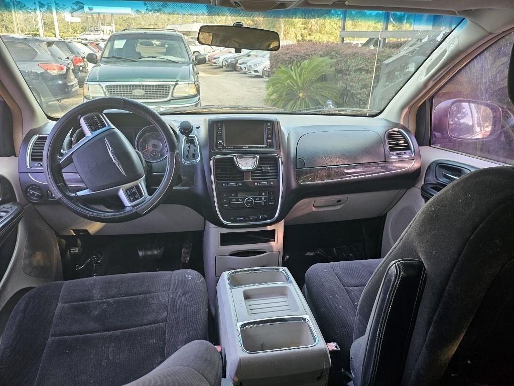 Chrysler Town & Country Touring 2011