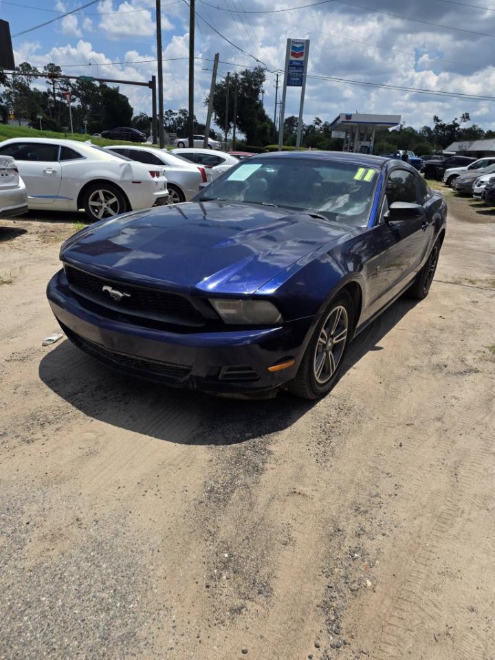 Ford Mustang V6 Coupe 2011