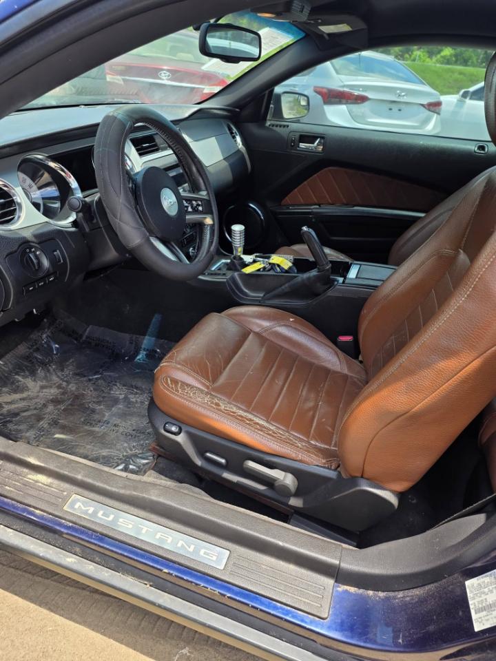 Ford Mustang V6 Coupe 2011