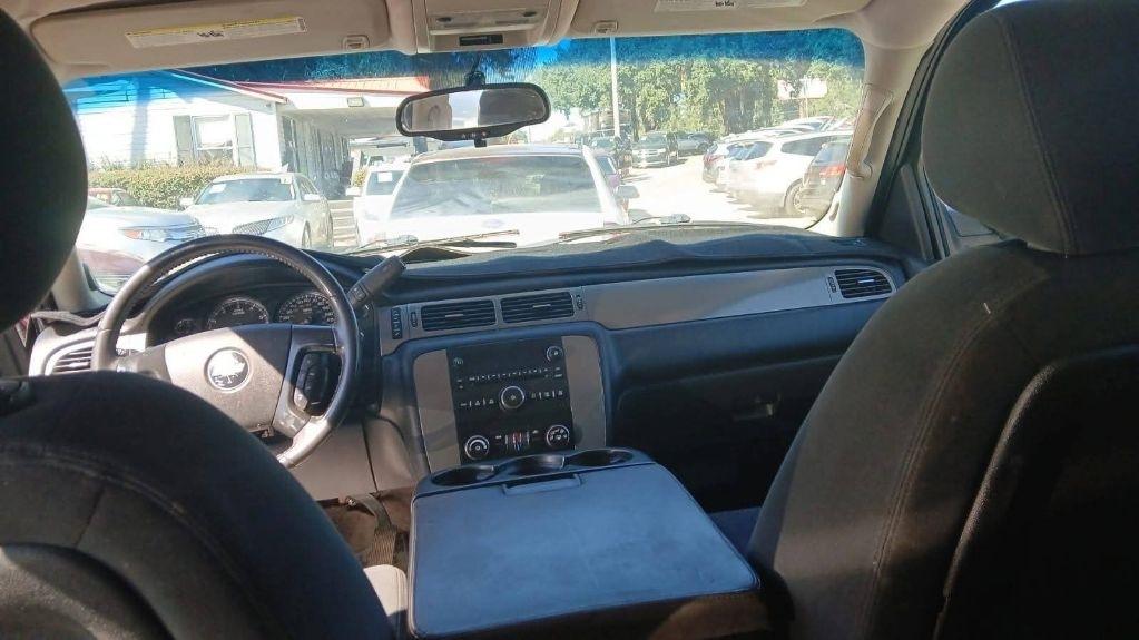 Chevrolet Tahoe LS 2WD 2010