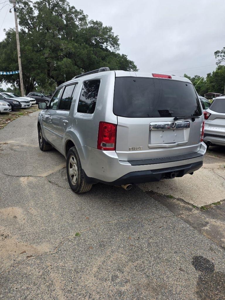 Honda Pilot LX 2WD 5-Spd AT 2012