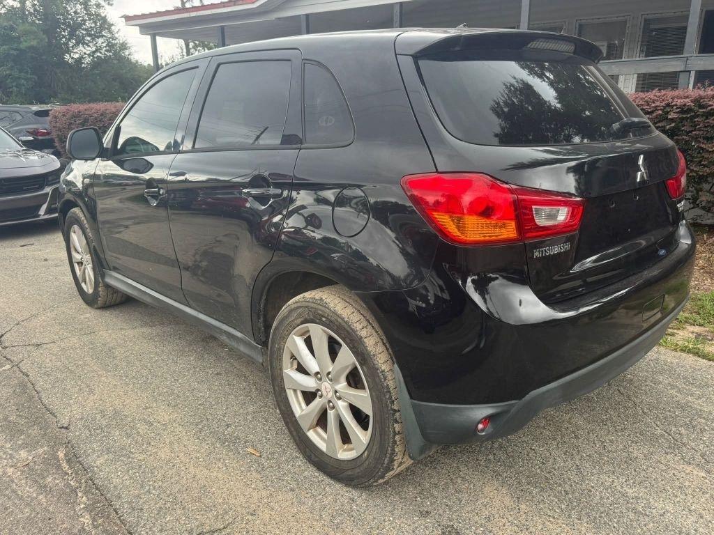 Mitsubishi Outlander Sport ES 2WD 2015