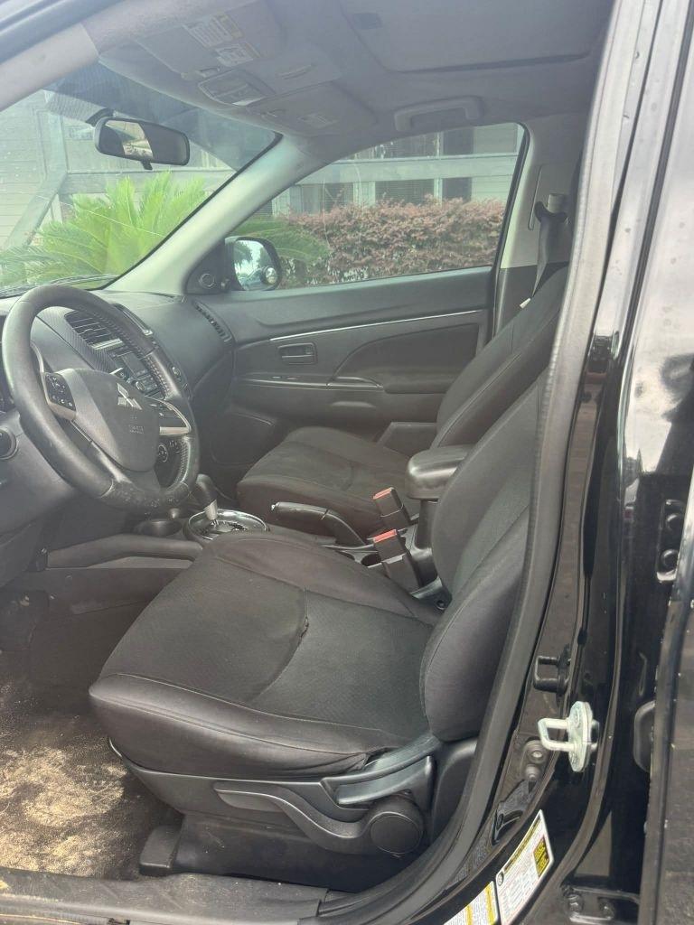 Mitsubishi Outlander Sport ES 2WD 2015