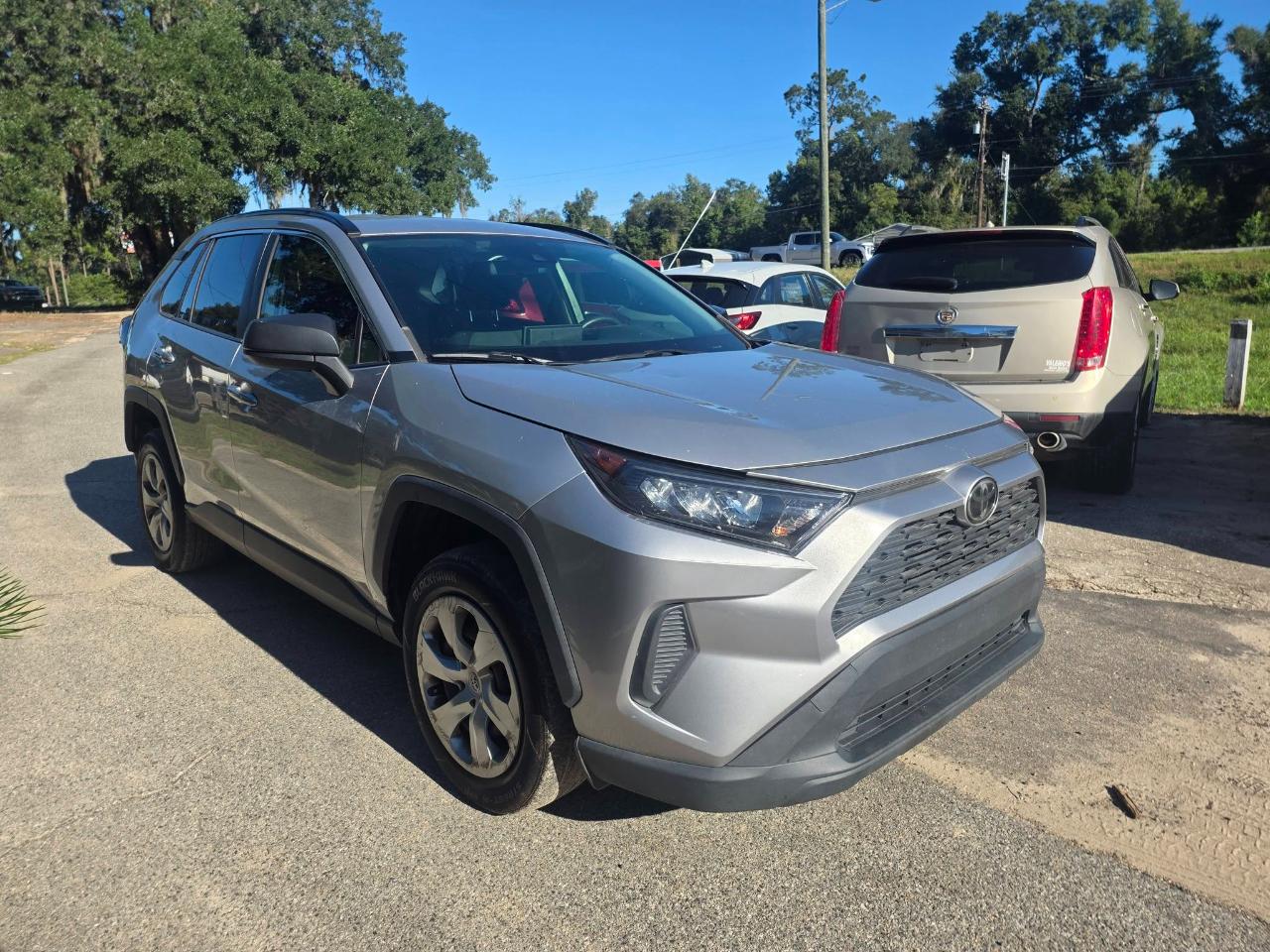 Toyota RAV4 LE AWD 2019