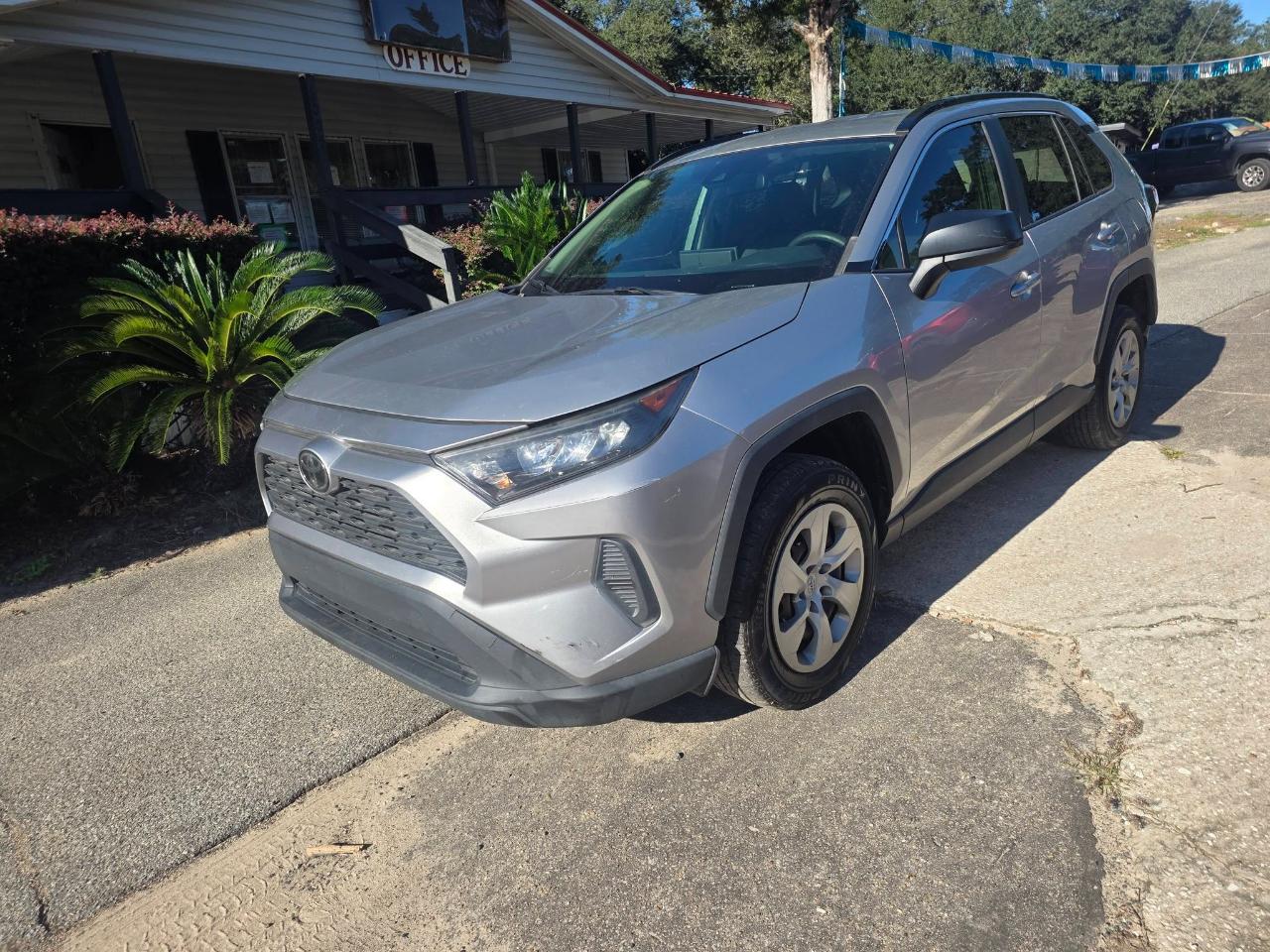 Toyota RAV4 LE AWD 2019
